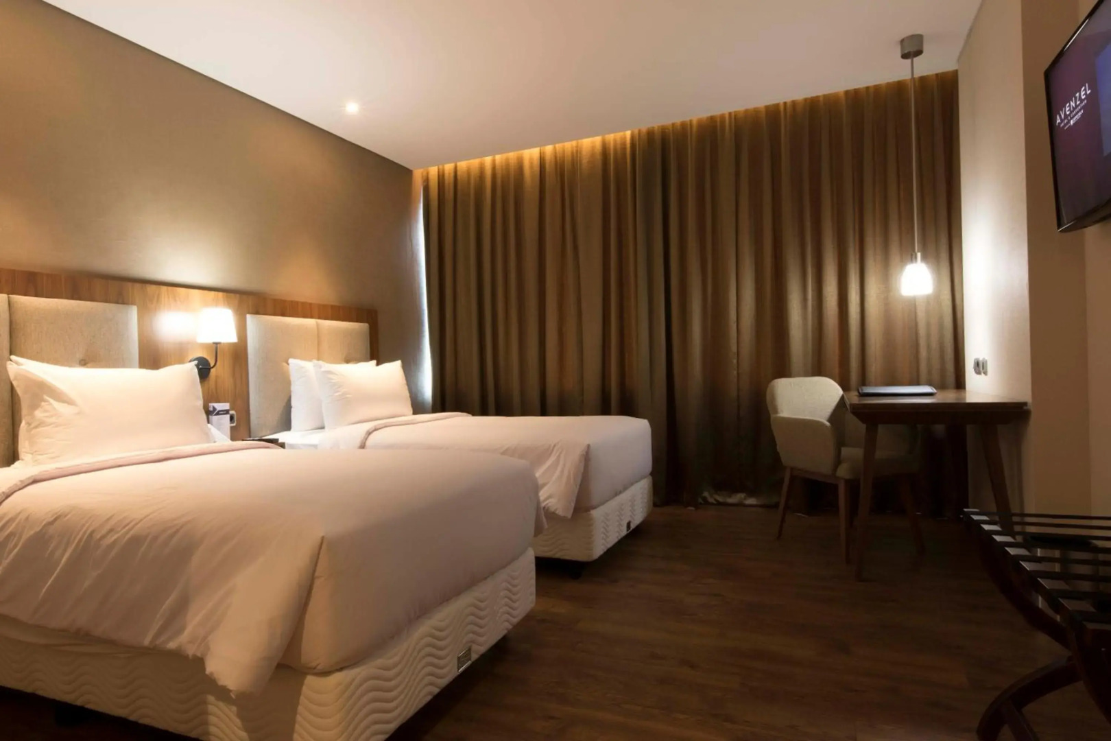 Avenzel Hotel & Convention Cibubur