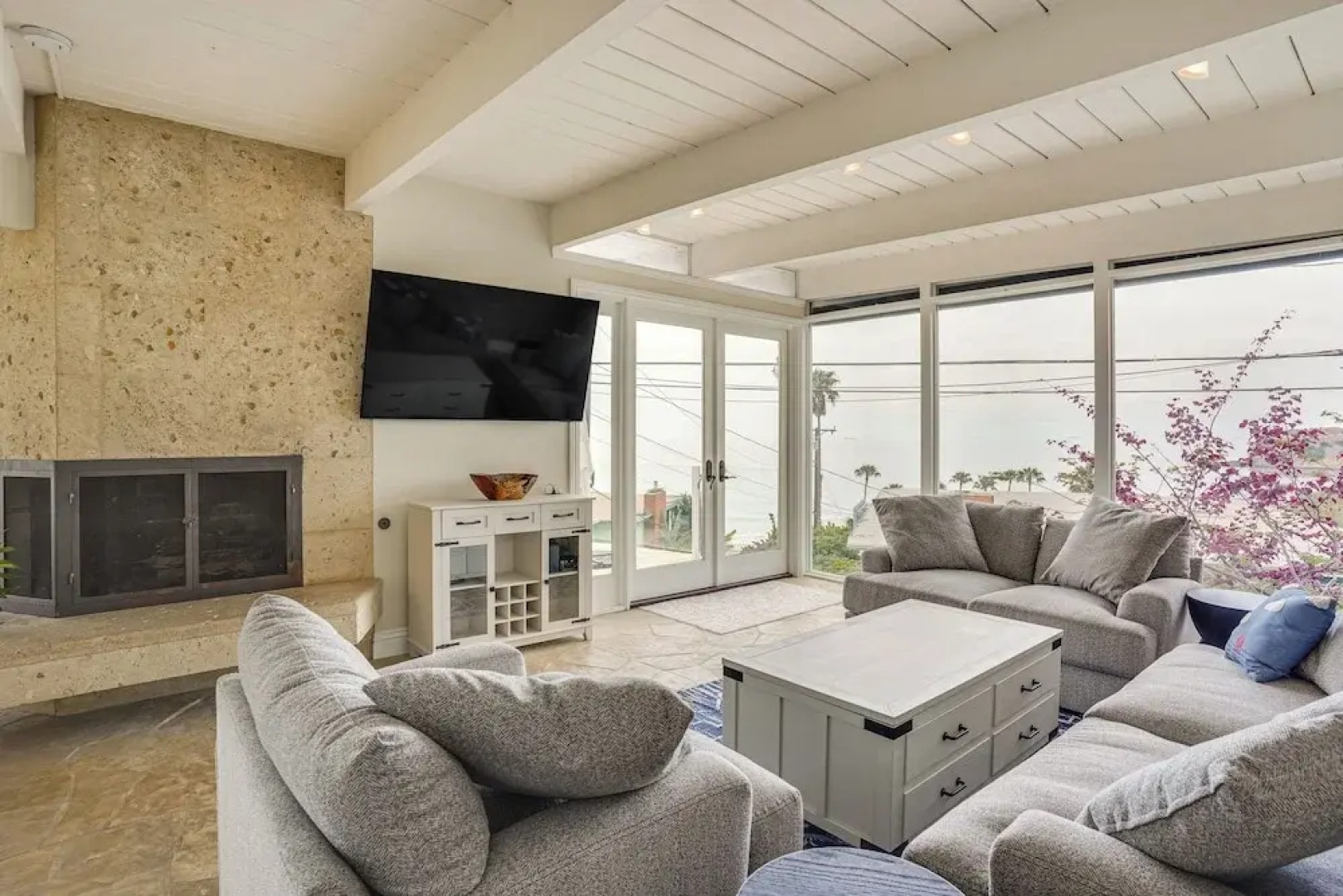 Walk to Private Beach: Rancho Palos Verdes Escape!