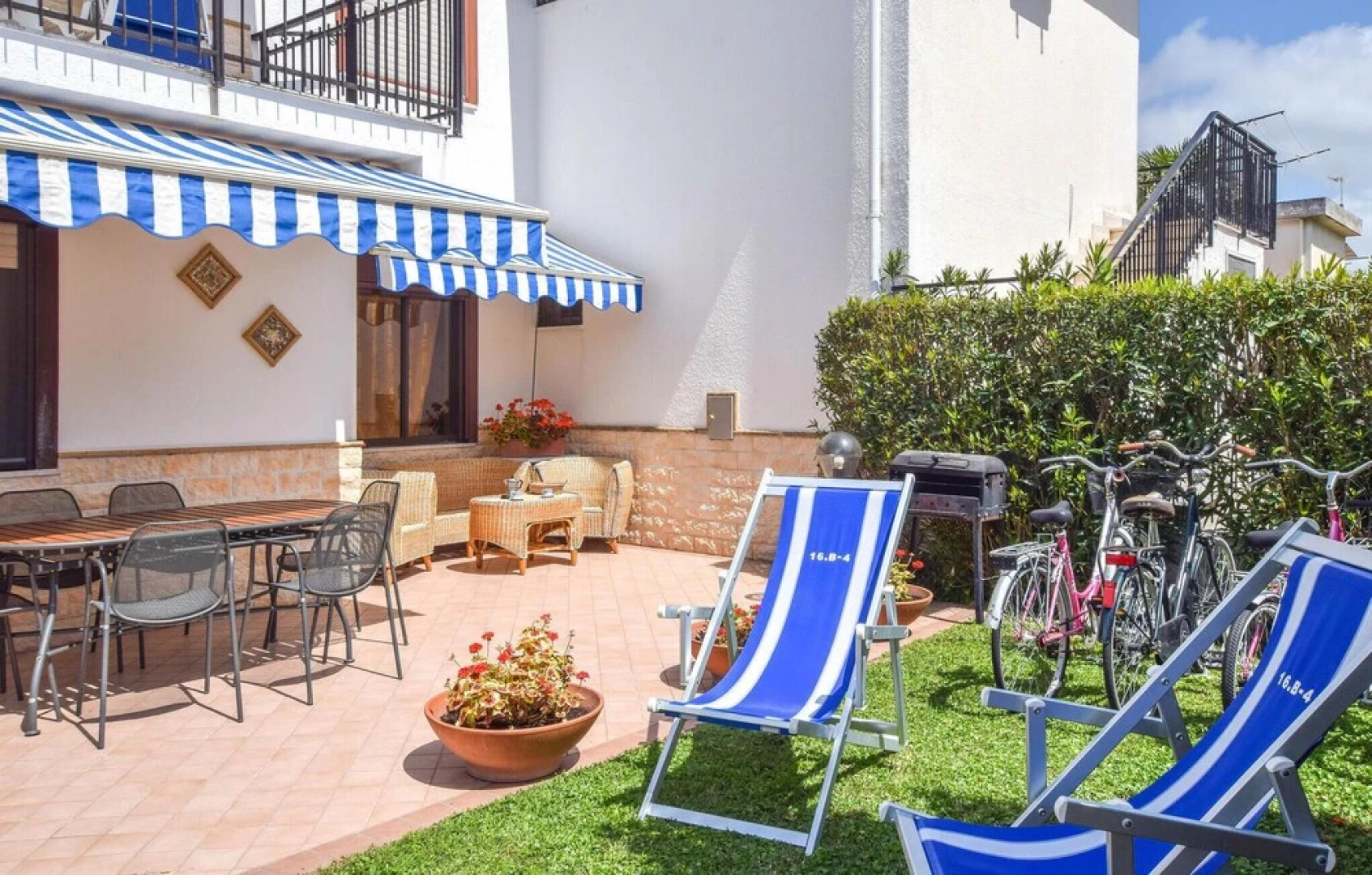 Amazing Apartment in Botricello With 1 Bedrooms and Wifi