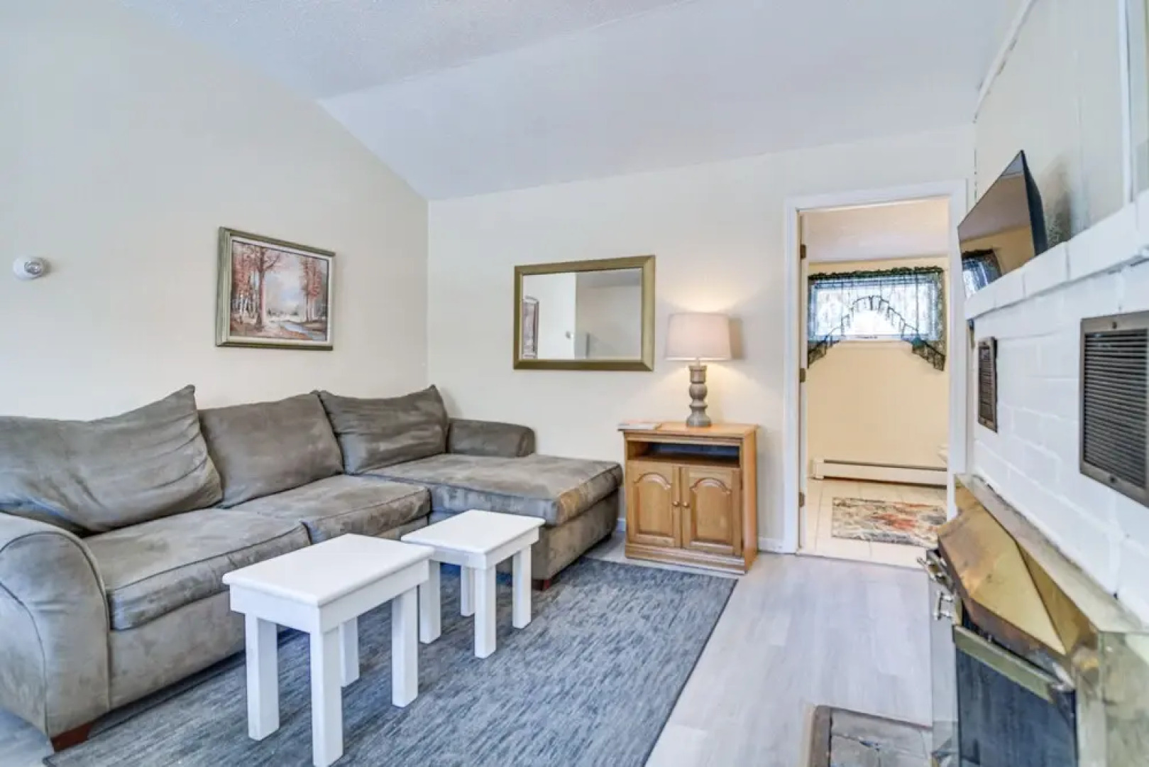 Single-story Cottage in Glen w/ Deck & Near Skiing