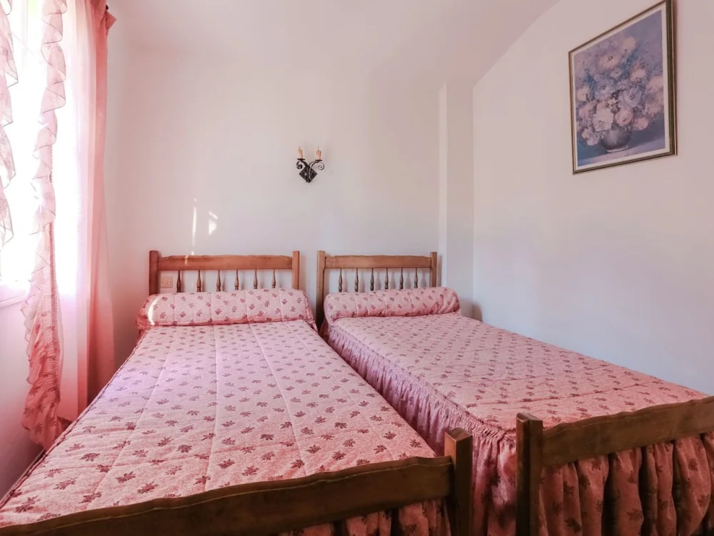 Provencal House With Swimming Pool and Vast View of the Surrounding Massif des Maures and the sea