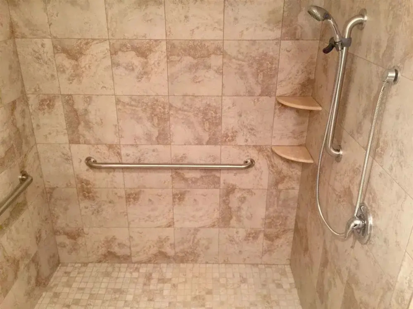 Yellowstone Big Rock Inn