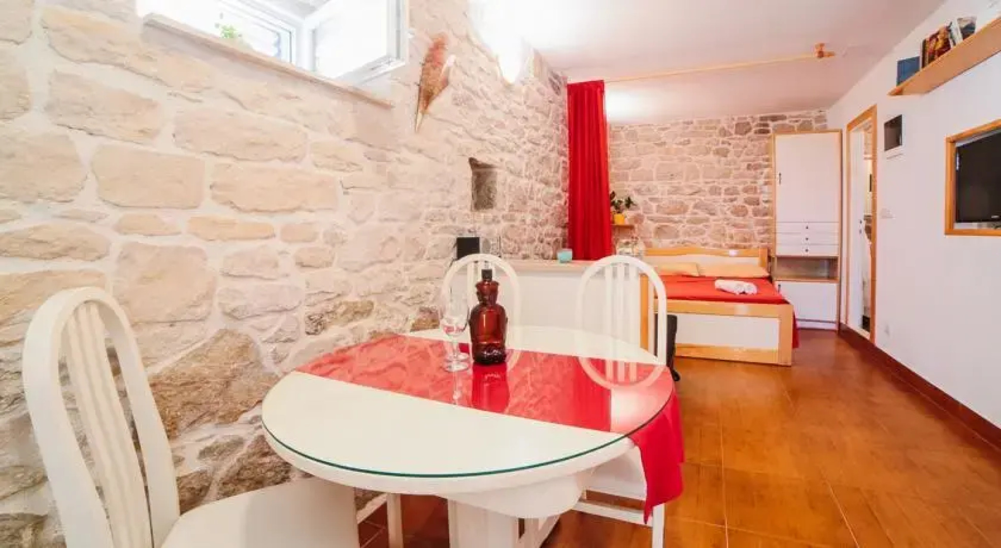 Beachfront Apartment In Dalmatia