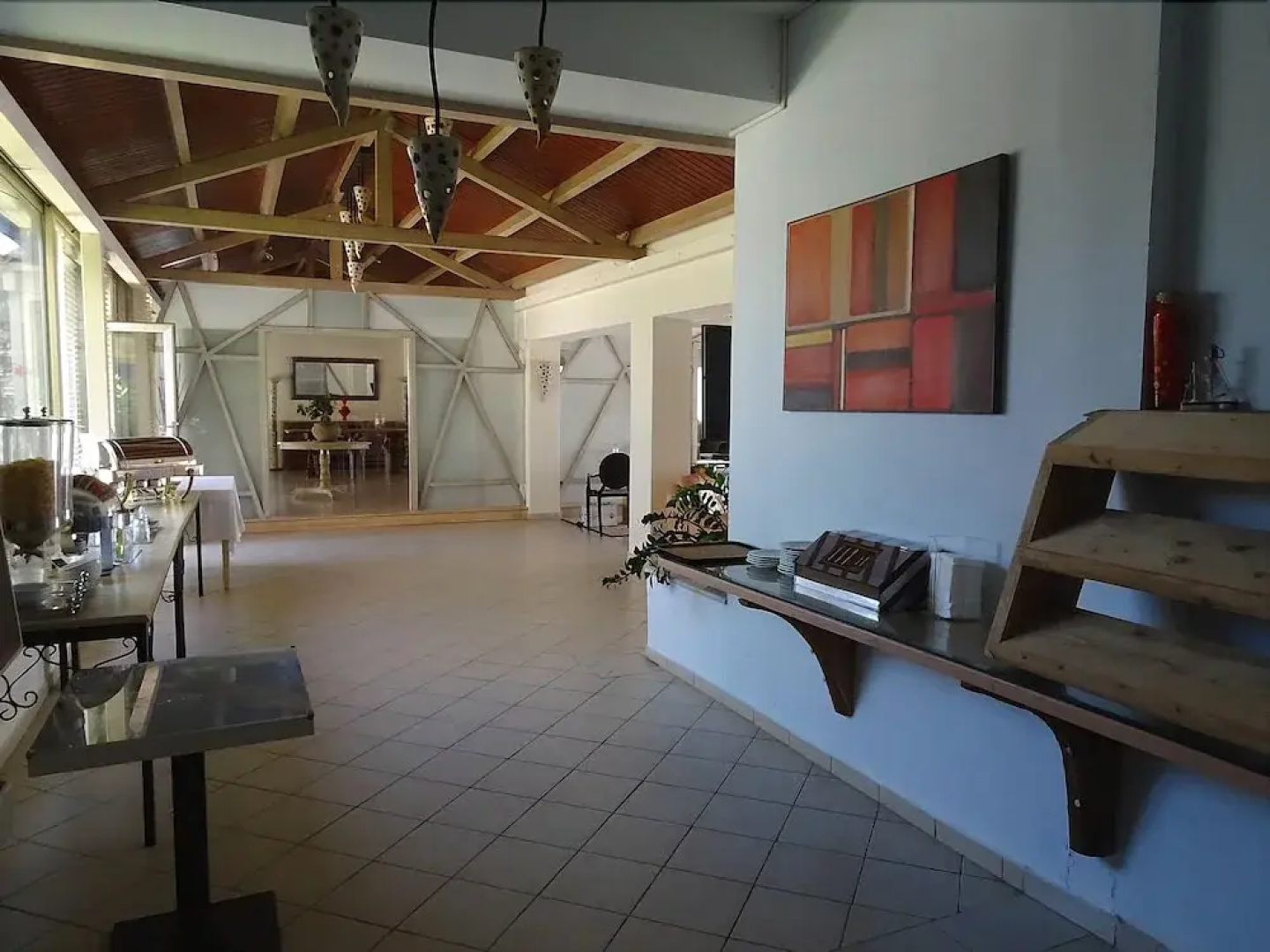 Ianos Hotel