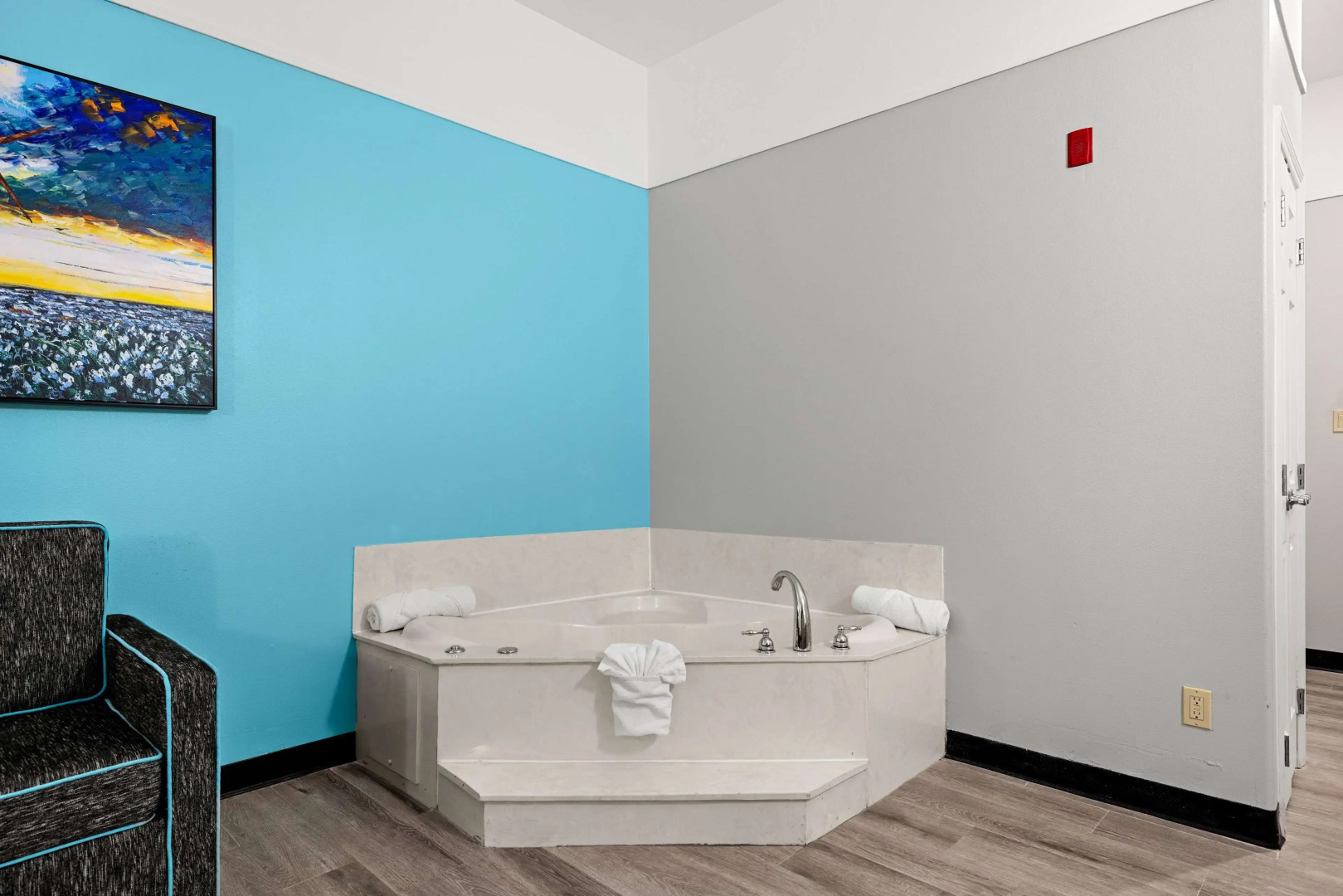 La Quinta Inn & Suites by Wyndham Raymondville