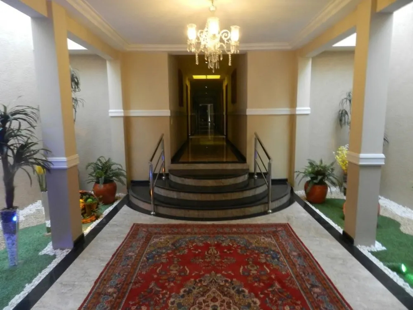 Paradise Inn Hotel e Lazer