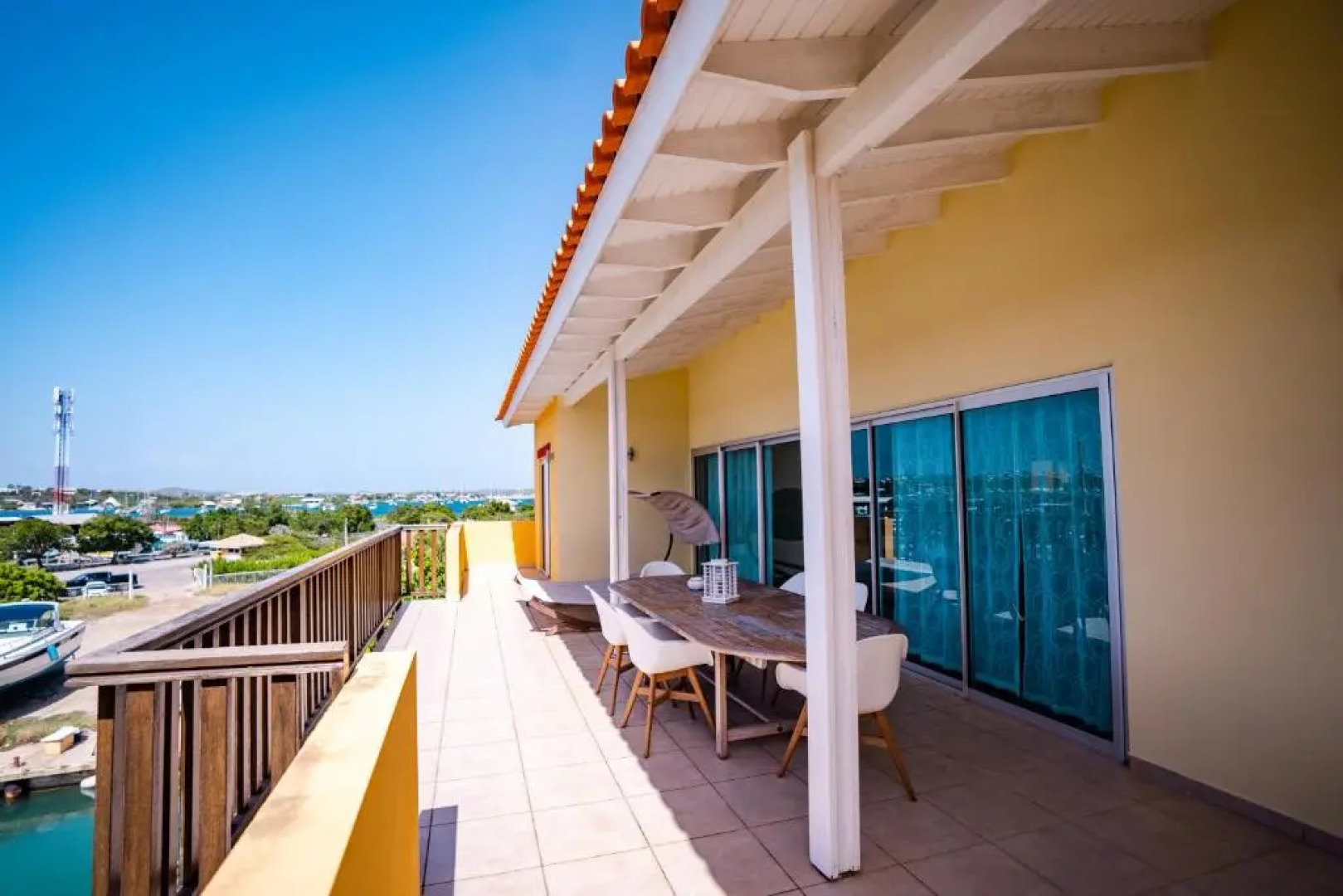 Fantasy 3 Bedroom Penthouse Marina View Suite 46