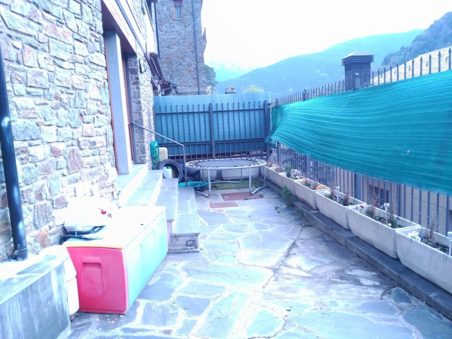 Near Far, Tranquility Vs Comfort