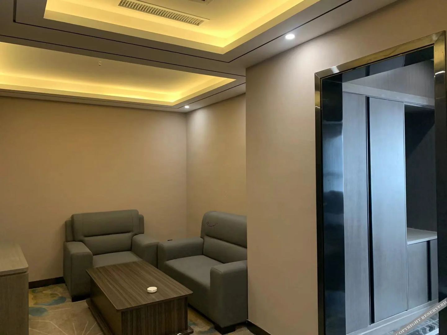 Holiday Inn Huaneng Kuqa
