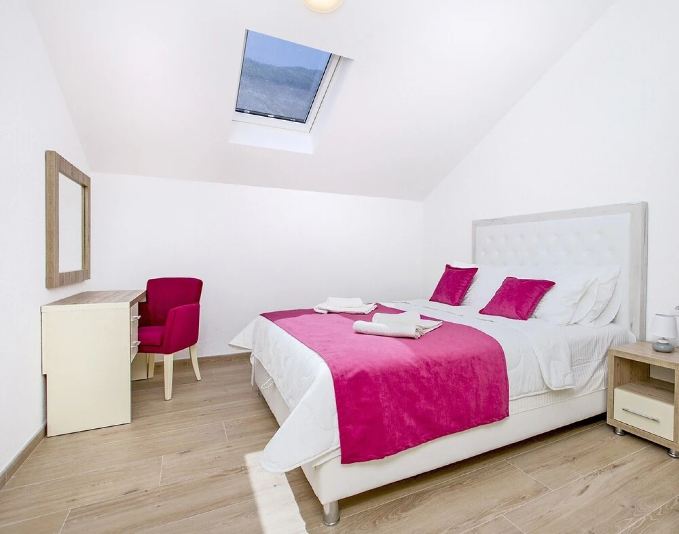 Apartments Mezini 11