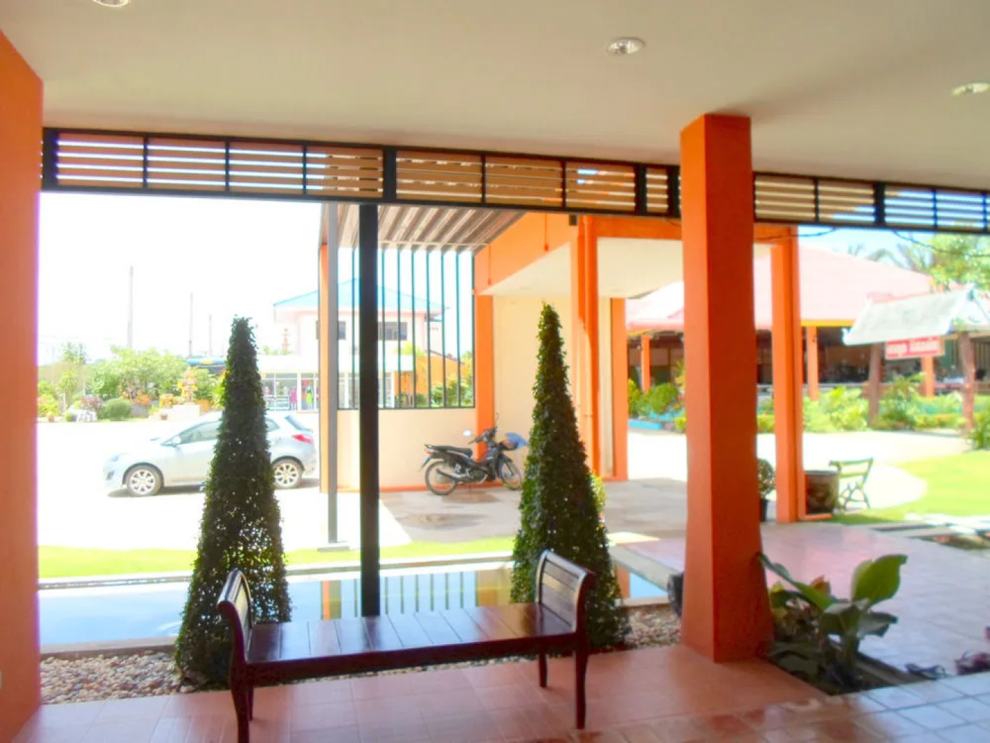 Bantatuk Resort & Restaurant