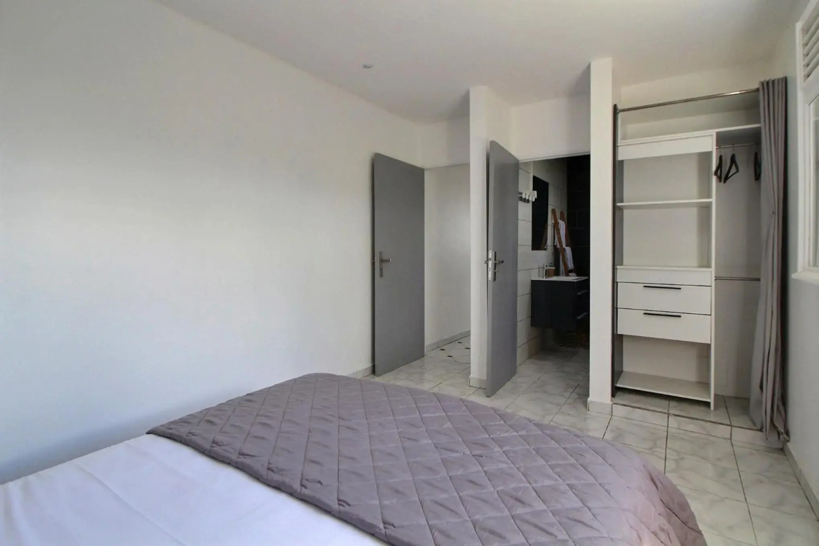 Villa Thomana, piscine, vue mer et plage à 100 m !