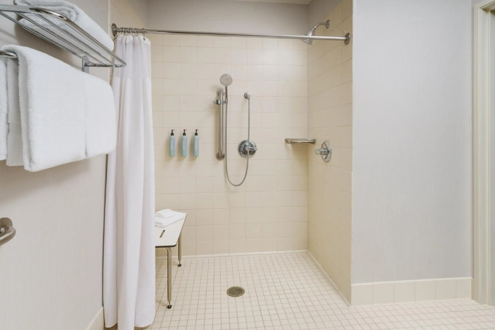 Courtyard Roseville Galleria Mall/Creekside Ridge Drive