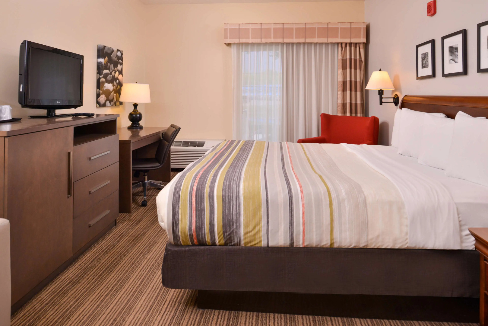 Country Inn & Suites by Radisson, Omaha Airport, IA