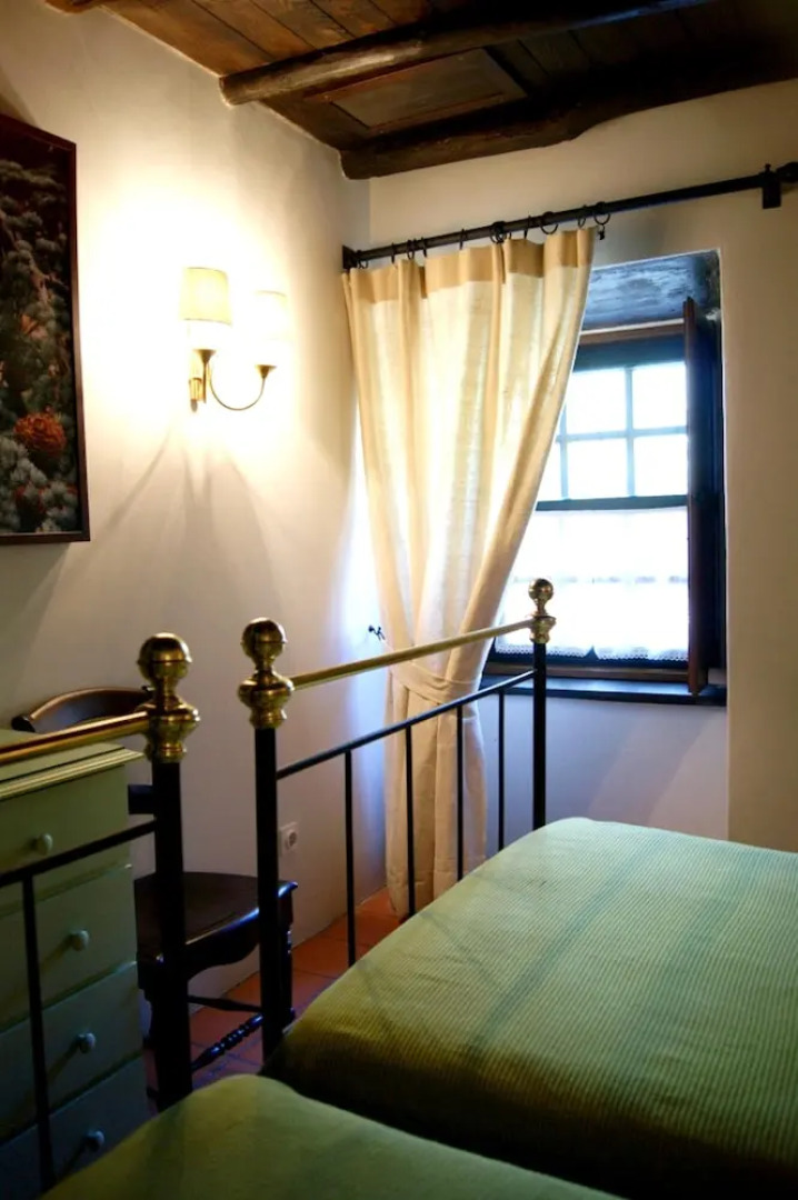 Villa With 3 Bedrooms in Torre de Moncorvo, With Wonderful Mountain Vi