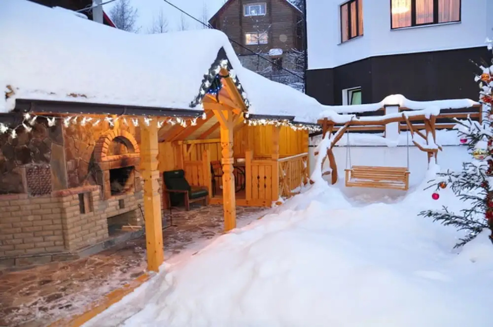 Villa Parliament Yablunytsya