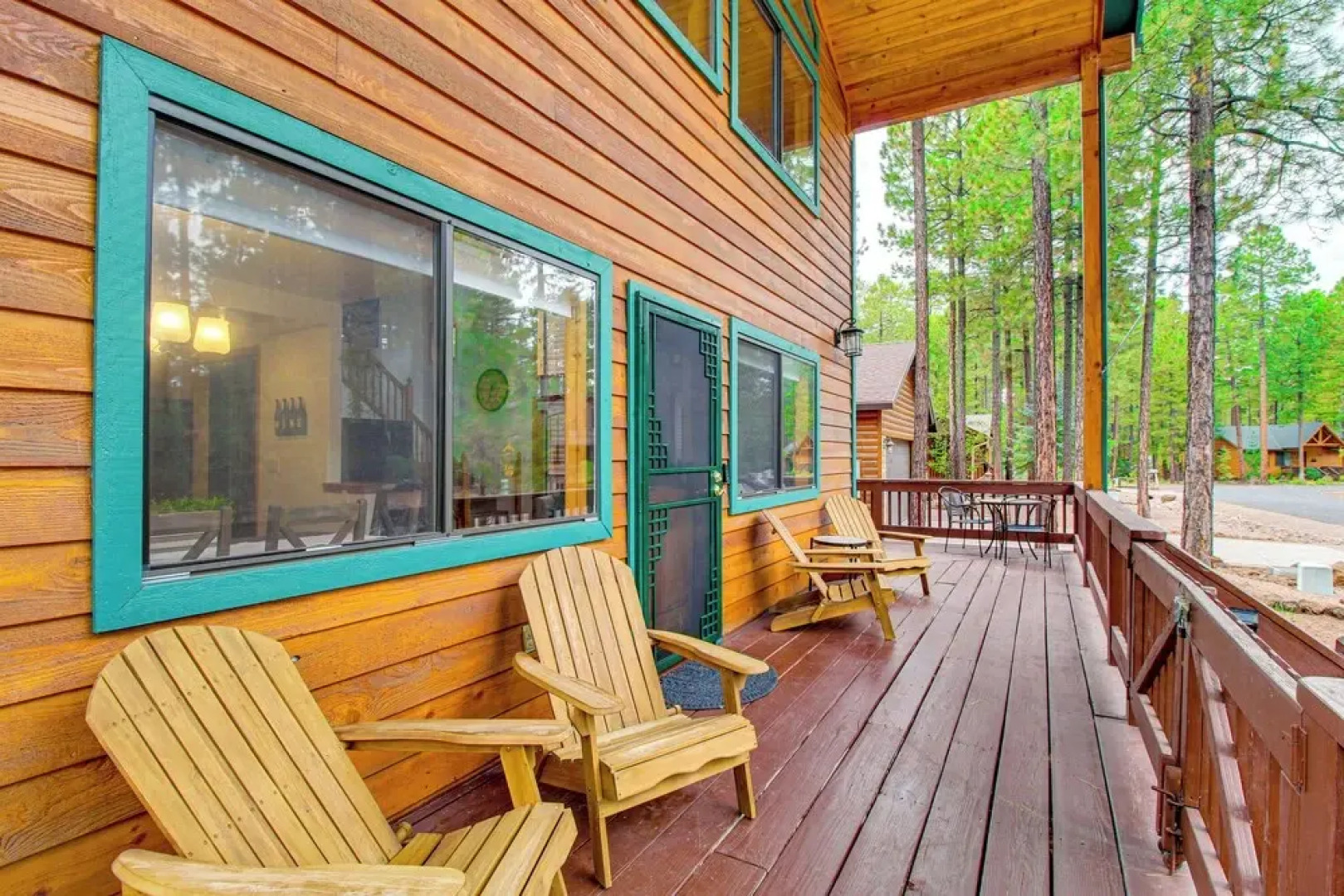Pet-friendly Cabin w/ Fire Pit in Pinetop!