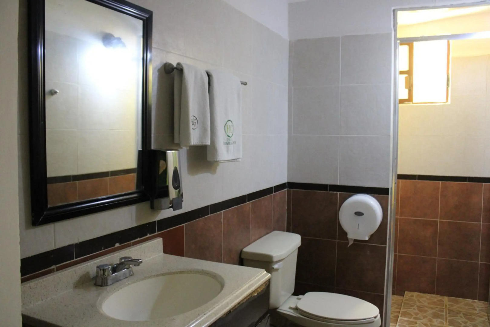 Hotel Guaranducha Inn