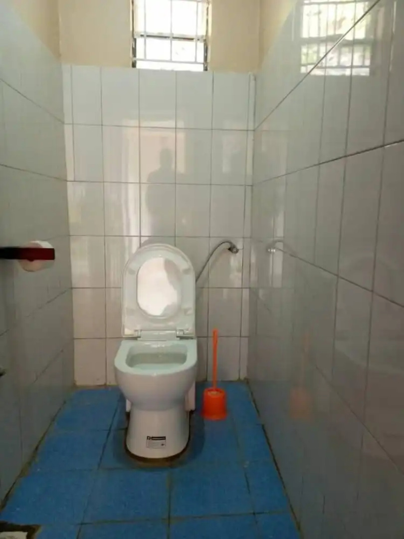 Sipi Travellers Lodge