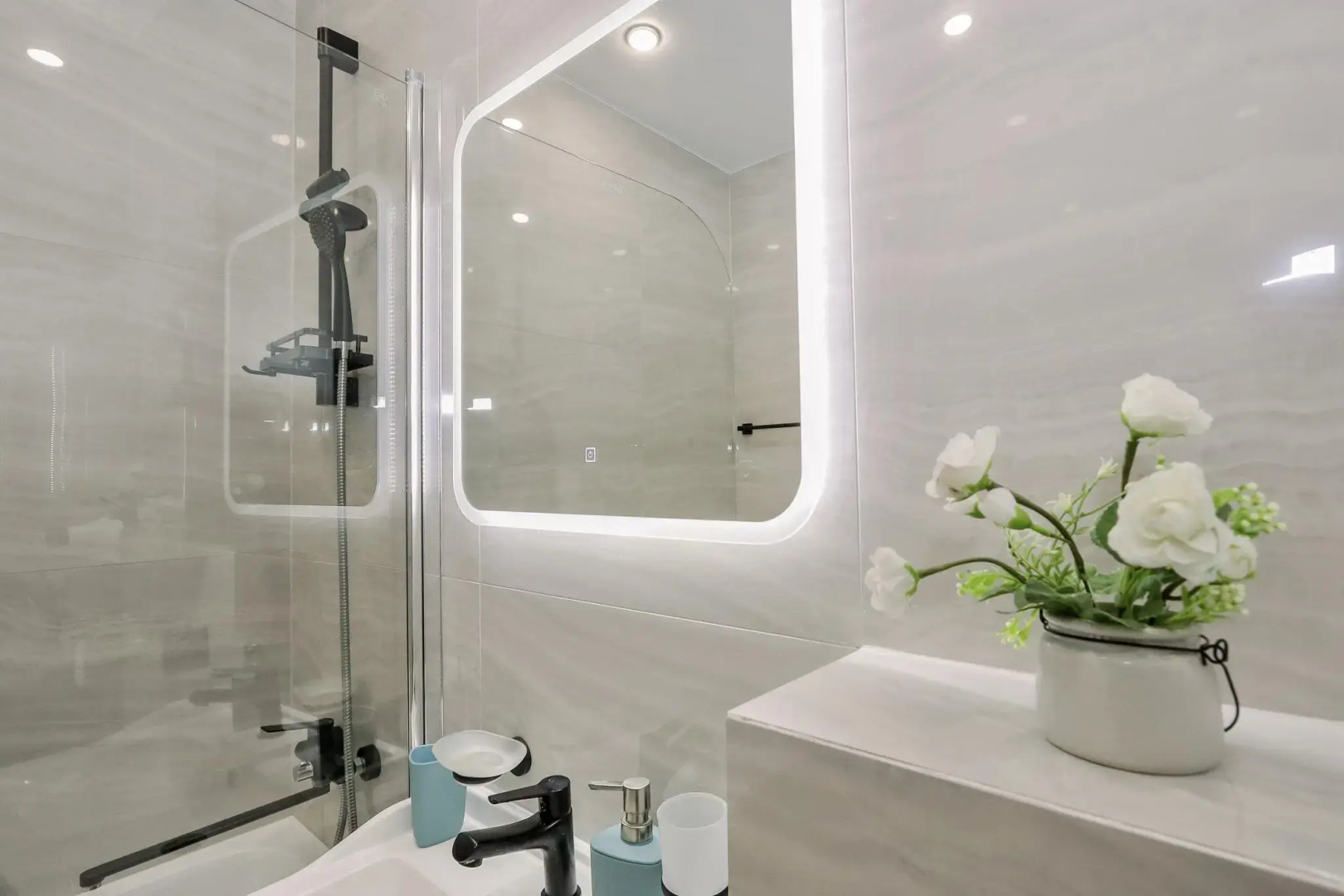 Апартаменты в ЖК Республика на улице Карла Маркса 259