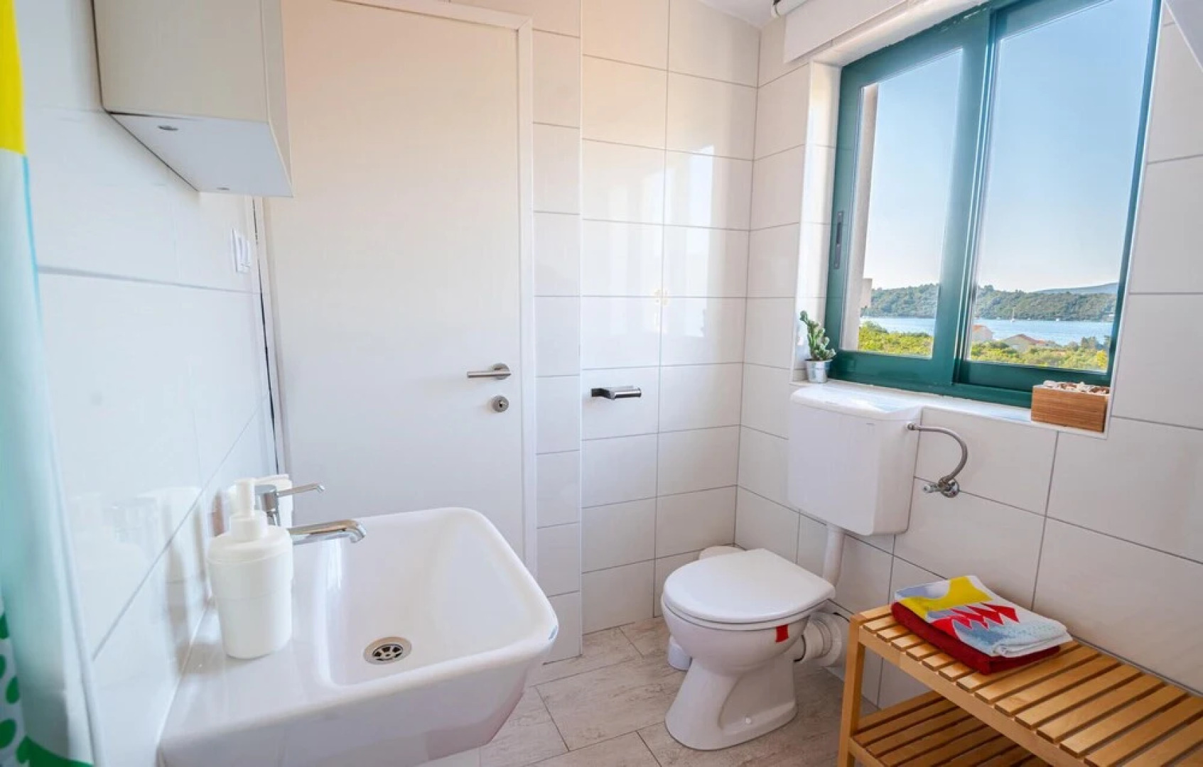 Amazing Home in Kneze With Wifi and 4 Bedrooms