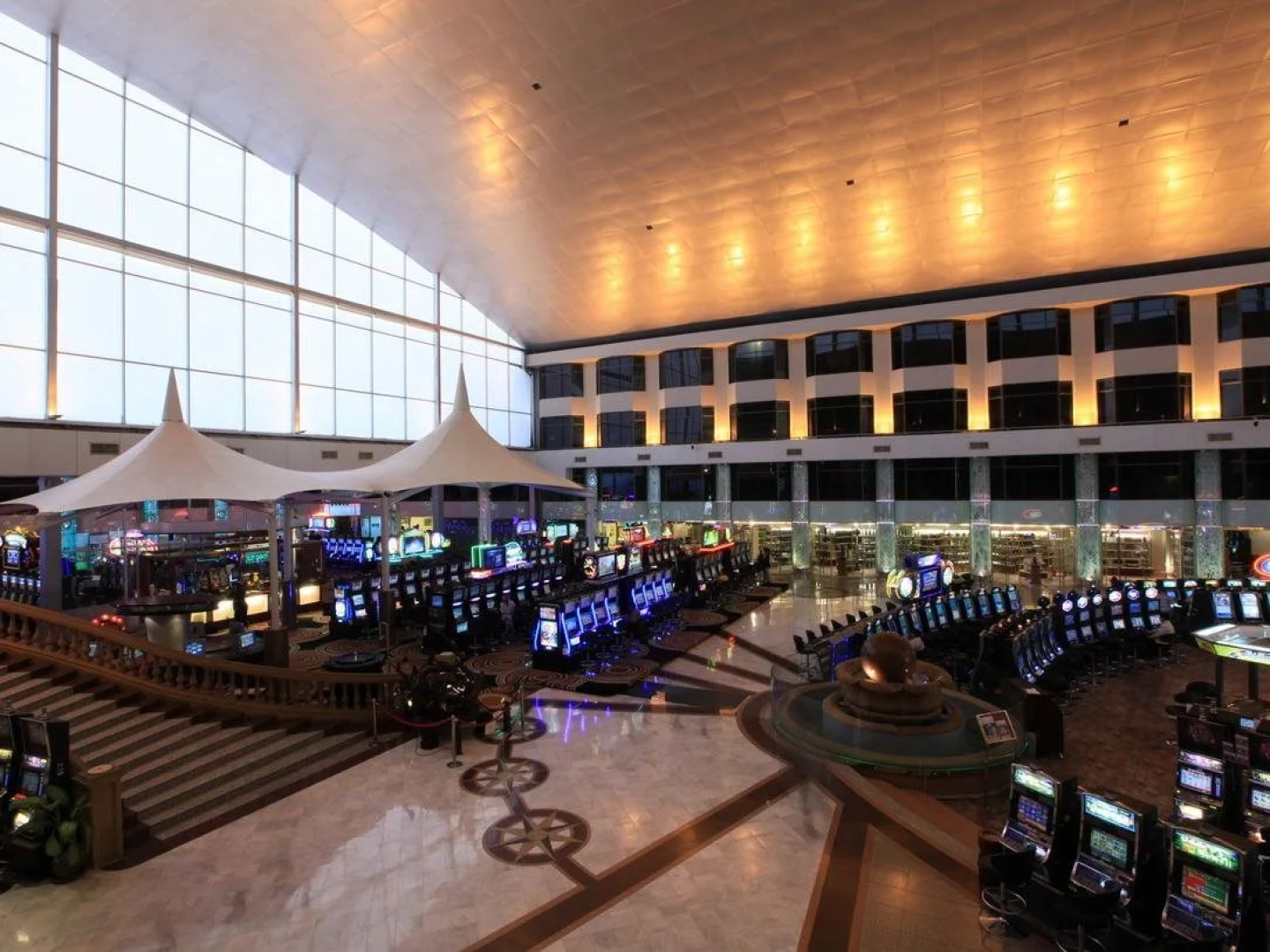 Holiday Palace