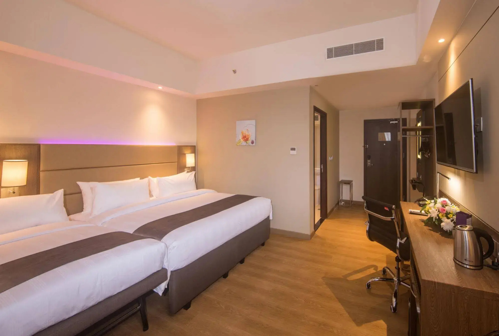 Bigland Hotel & Convention Sentul