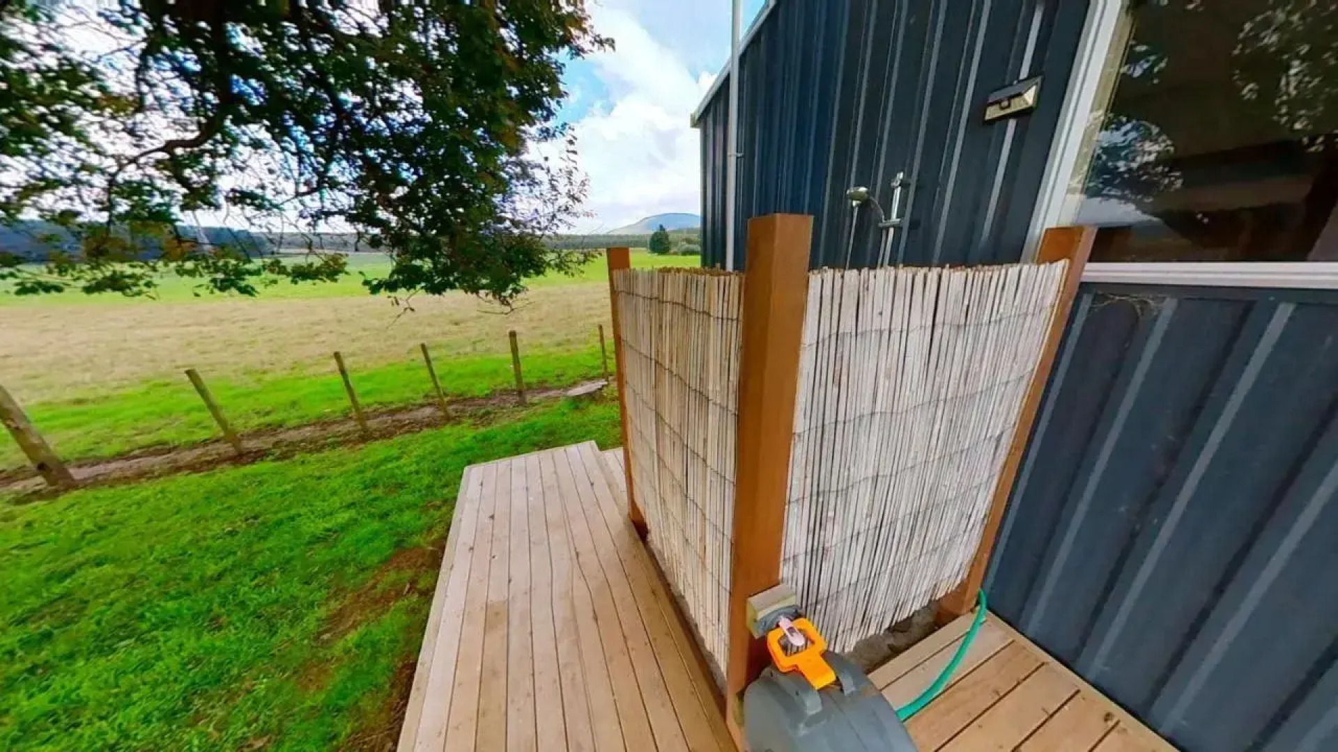 Full Holiday Home To Yourself, Up To 21 Guests