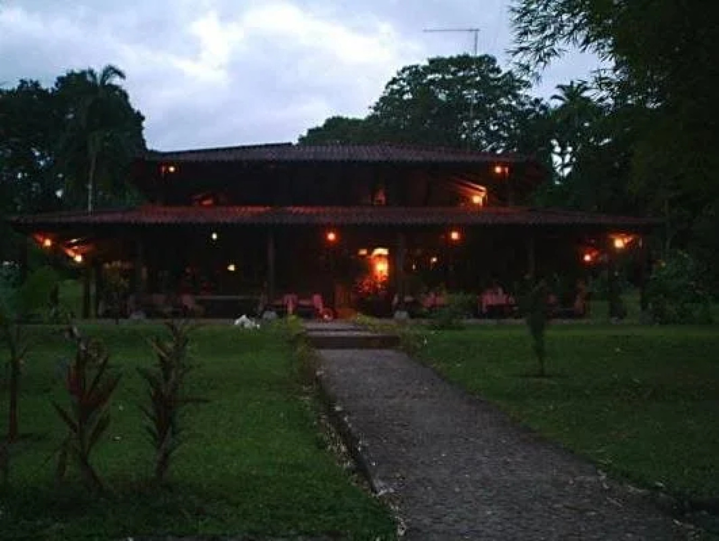 Hotel de Selva El Puente