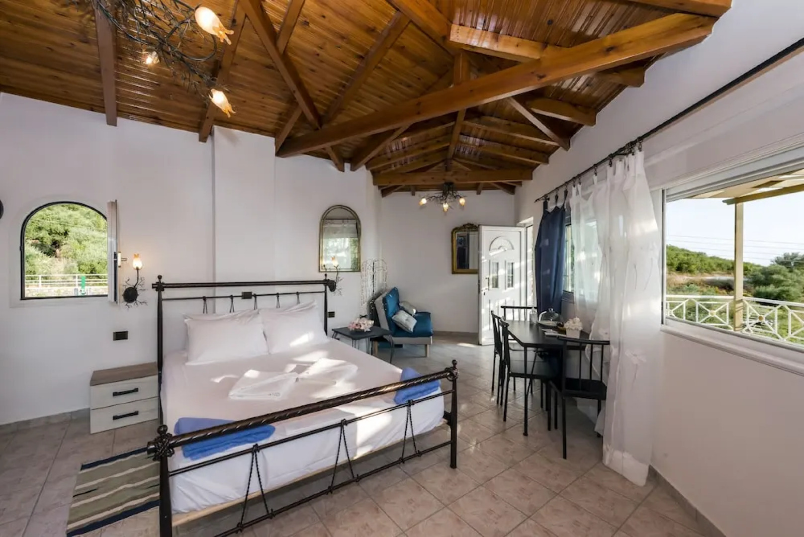 Seaview Splendor at Eros Loft with Infinity Pool