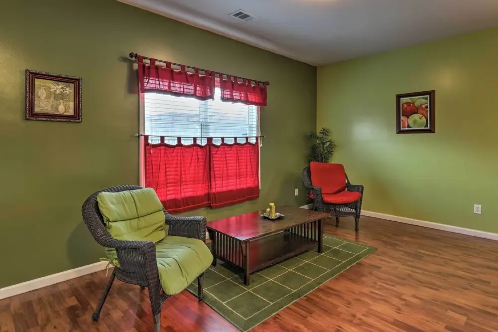 Family Getaway w/ Movie Room Near Atlanta!