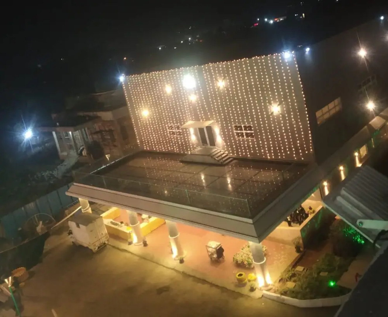 Maharaja Agrasen Palace - Pure Vegetarian