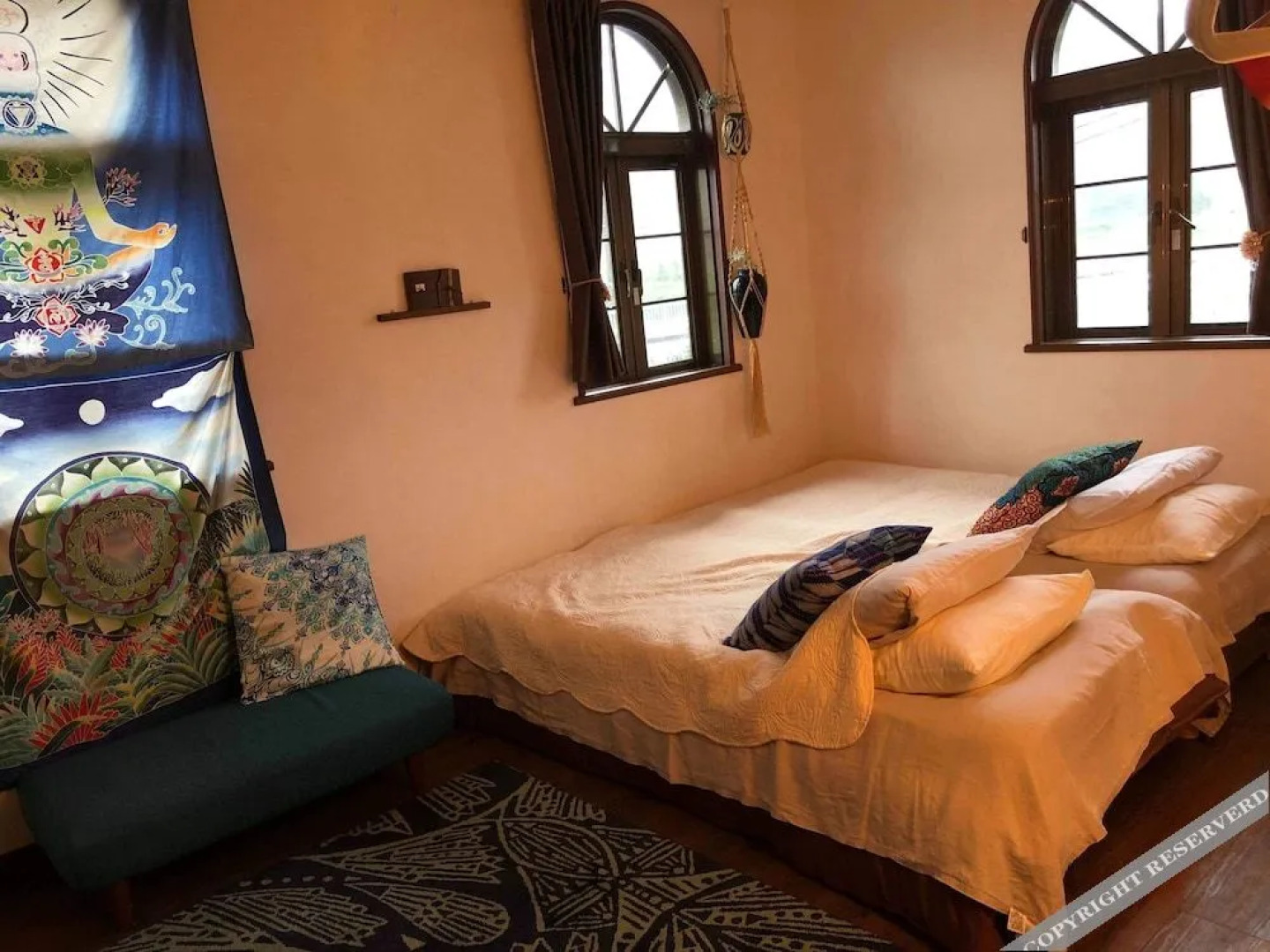 Sansaro Cafe & Guest House