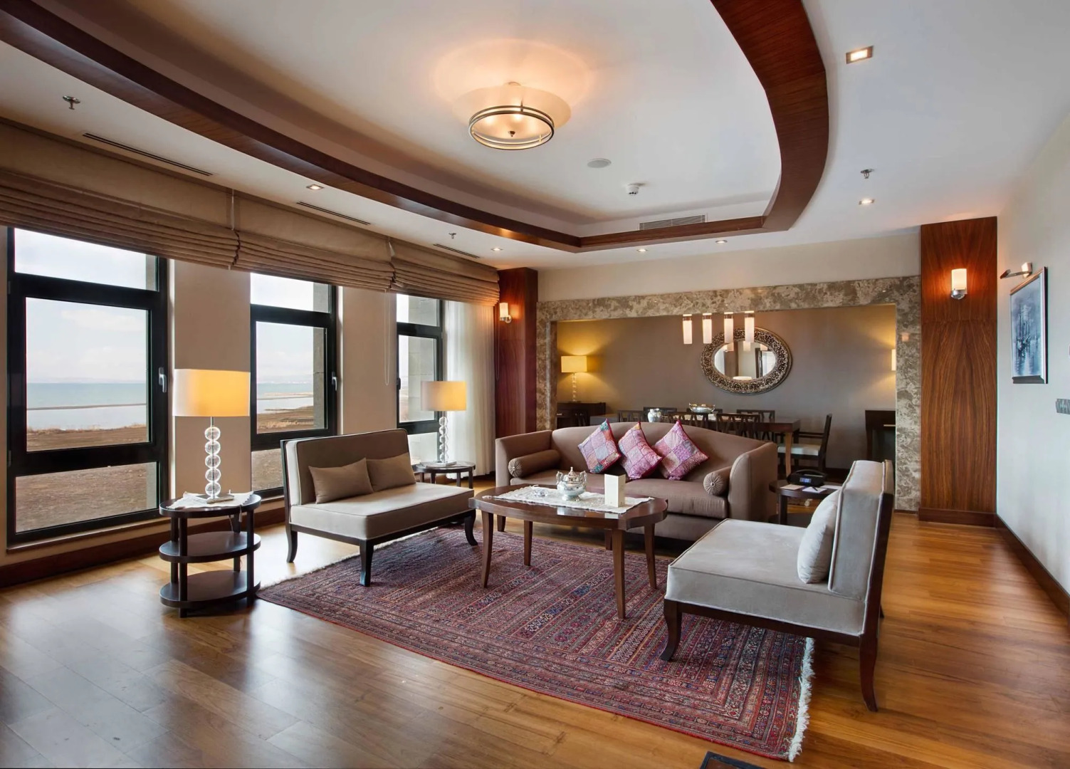 DoubleTree by Hilton Hotel Van