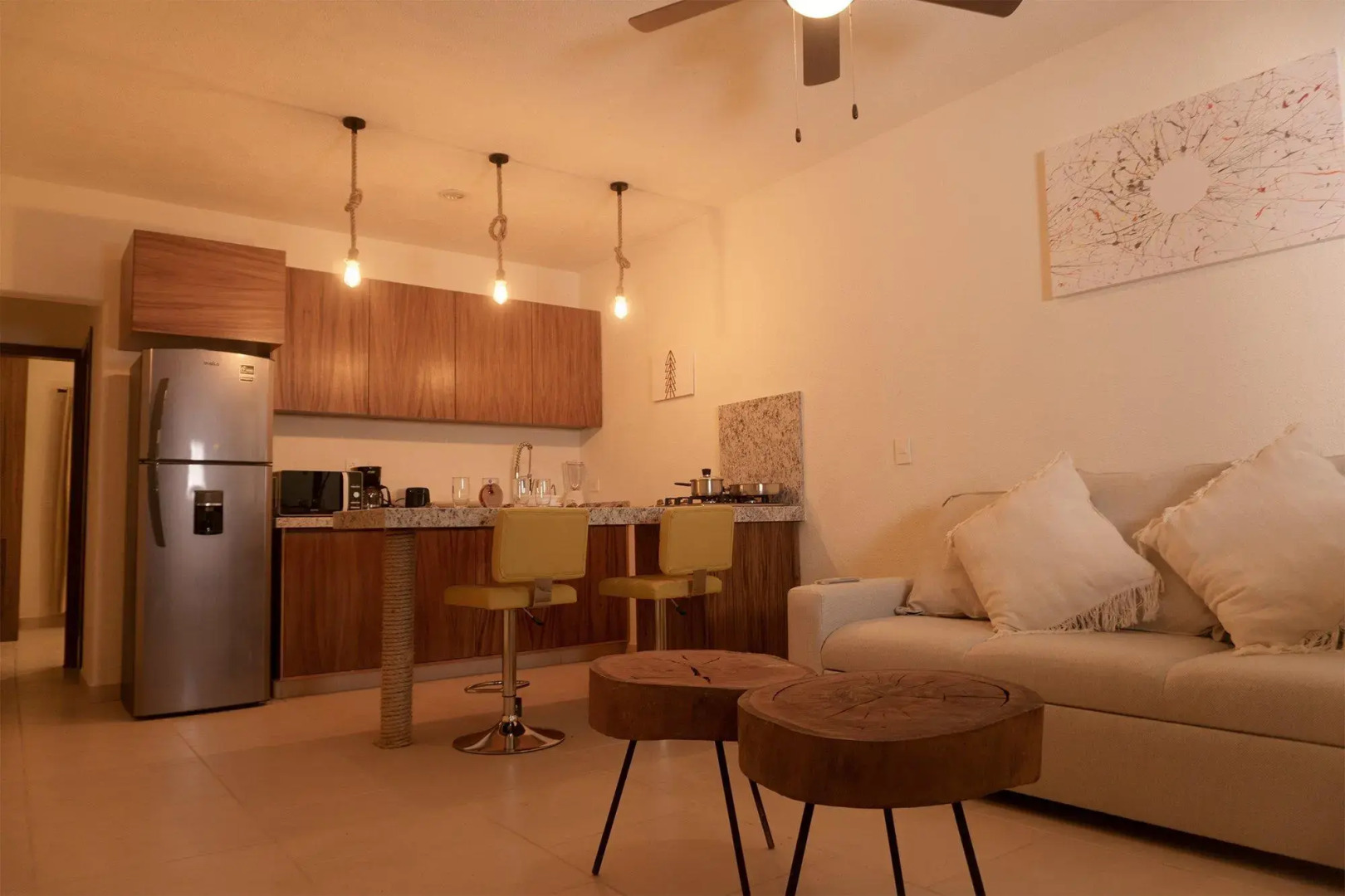 Seuia Departamentos con alberca a pasos del lago