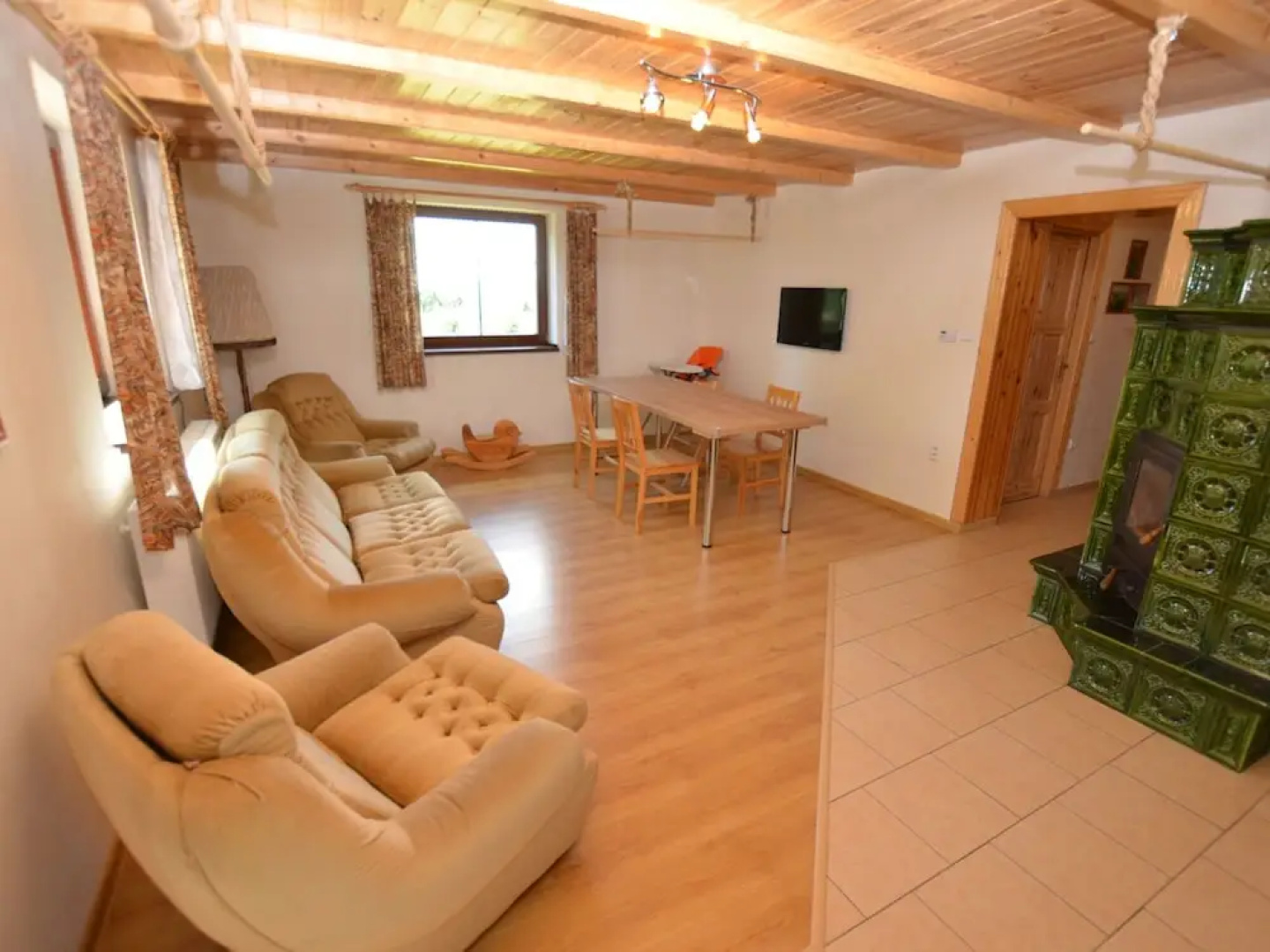 Detached, Spacious Holiday Home With Fireplace and Sauna