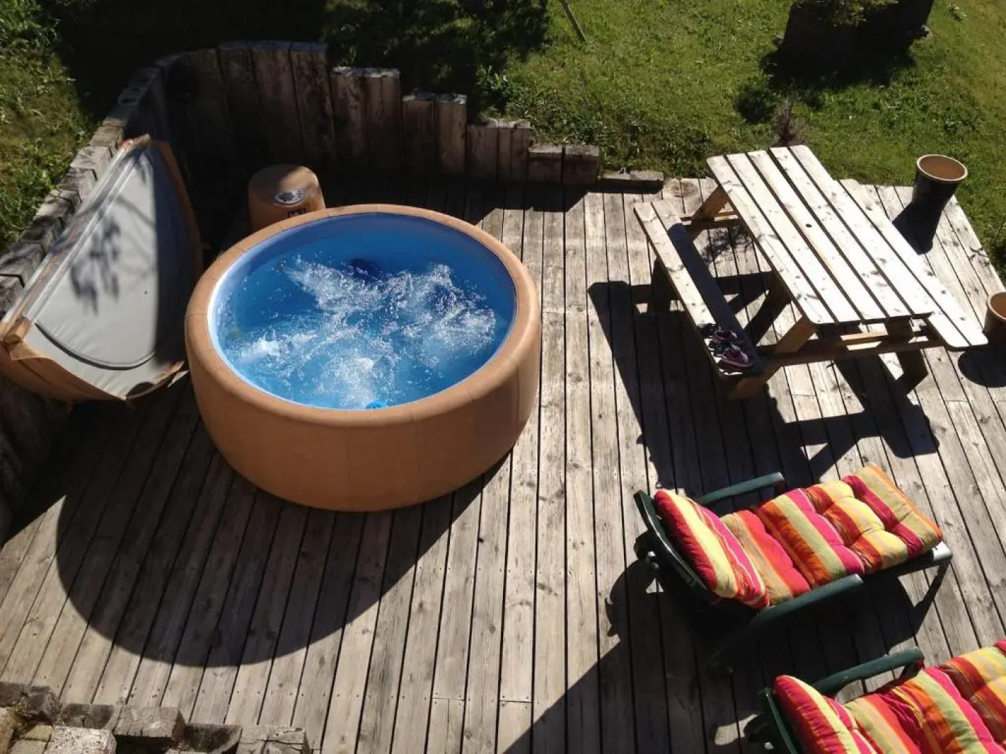 Chalet Amitie near supervised lake, 100 m slopes, multi-activity pass FREE