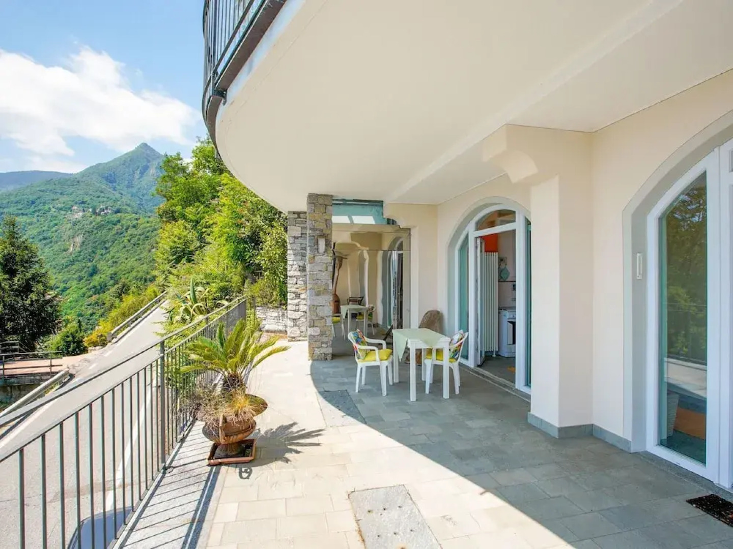 Heavenly Holiday Home in Cannero With Roof Terrace