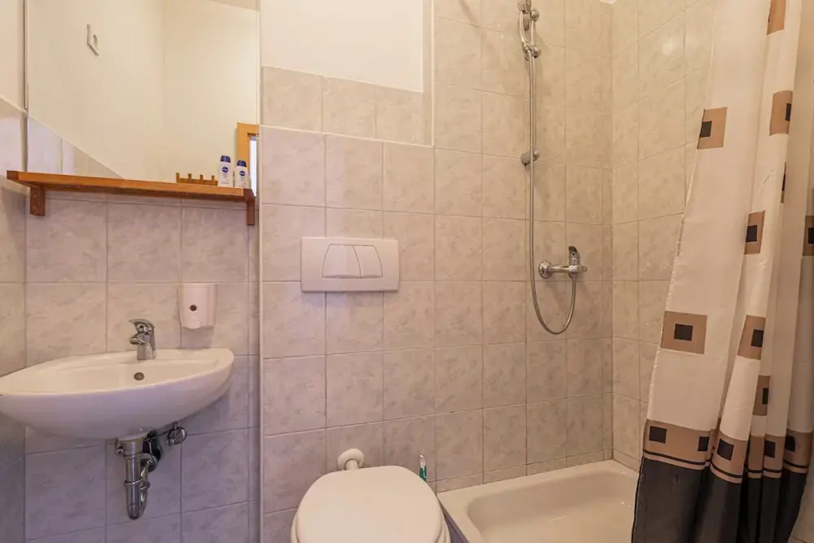Apartments Lavric