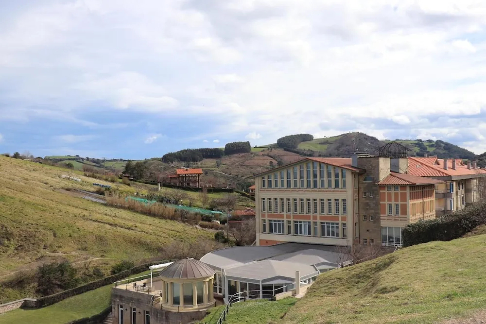 Hotel Talasoterapia Zelai