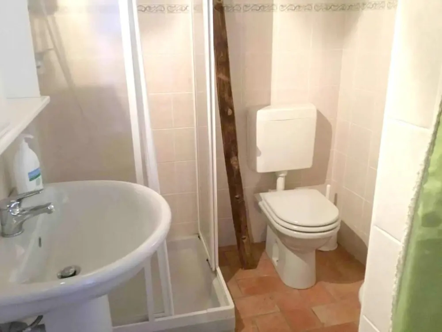 Apartment With 2 Bedrooms In Dorio With Wonderful Lake View And Wifi 20 Km From The Slopes