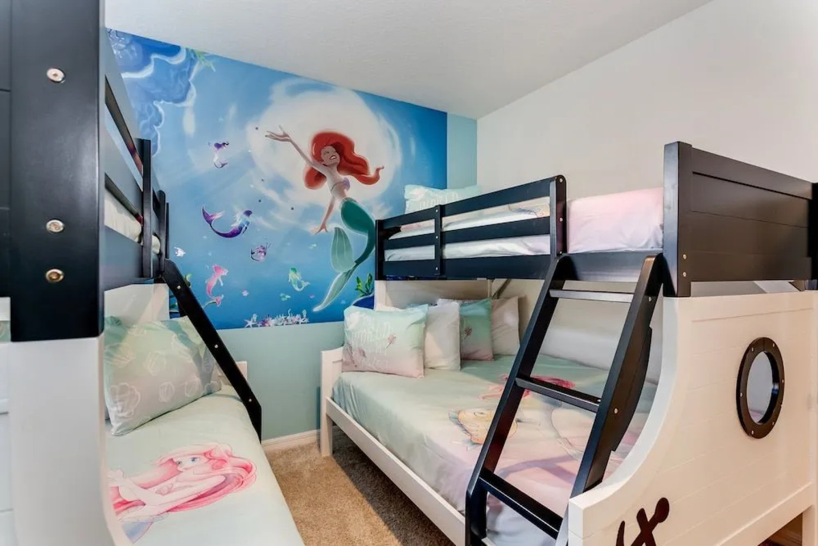 Oakwood Stree Villa Solterra 7041