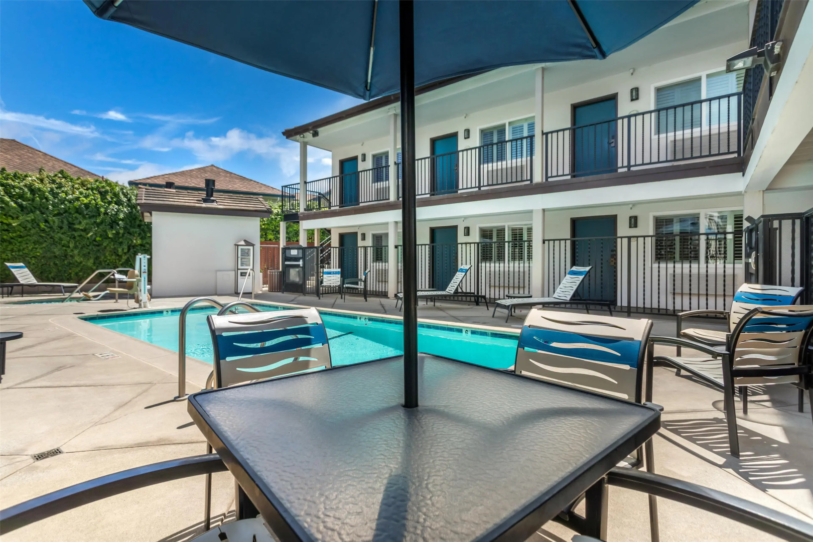 Best Western Rose Garden Inn