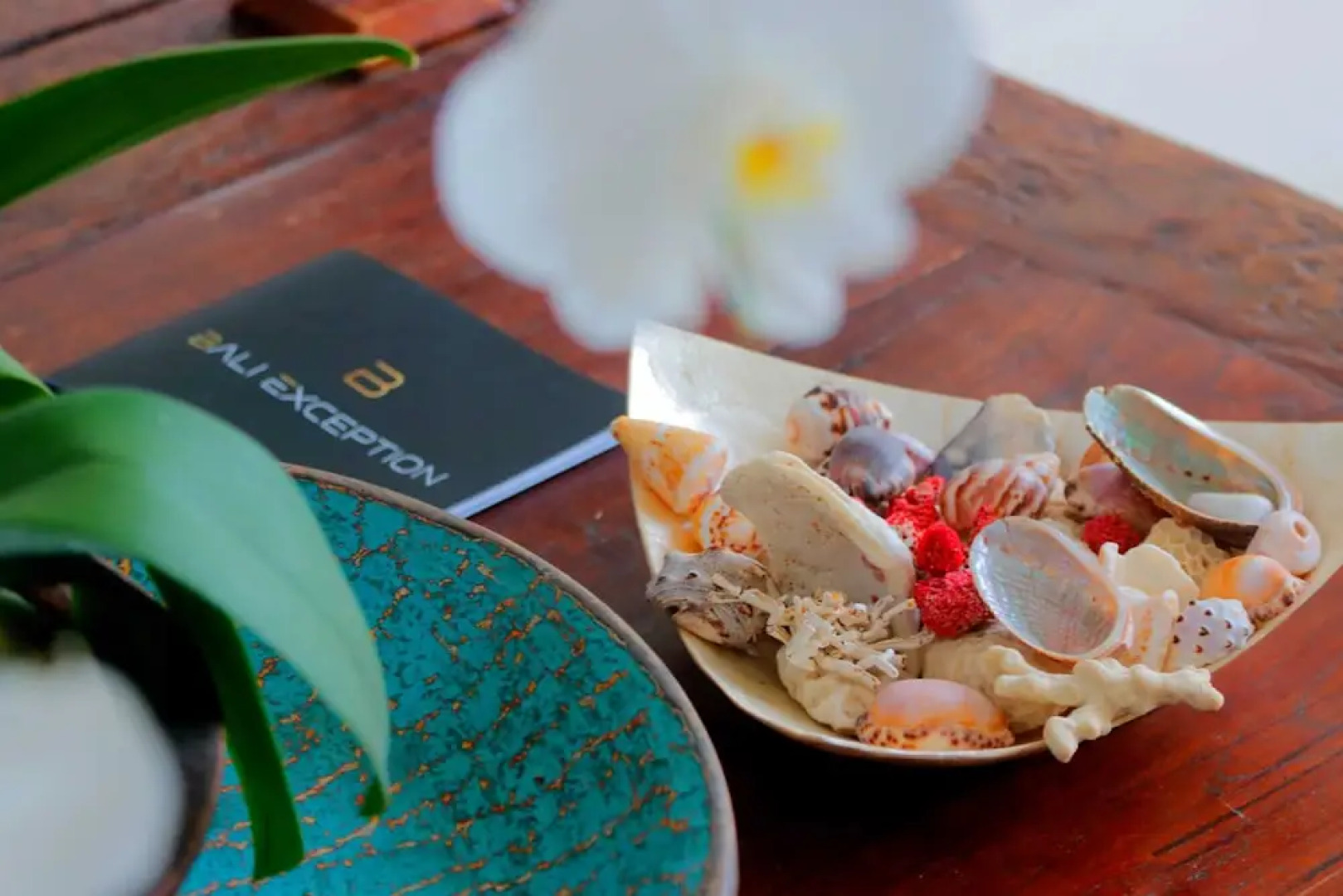 Elegant Private Villa, 3 BR, Seminyak With Staff