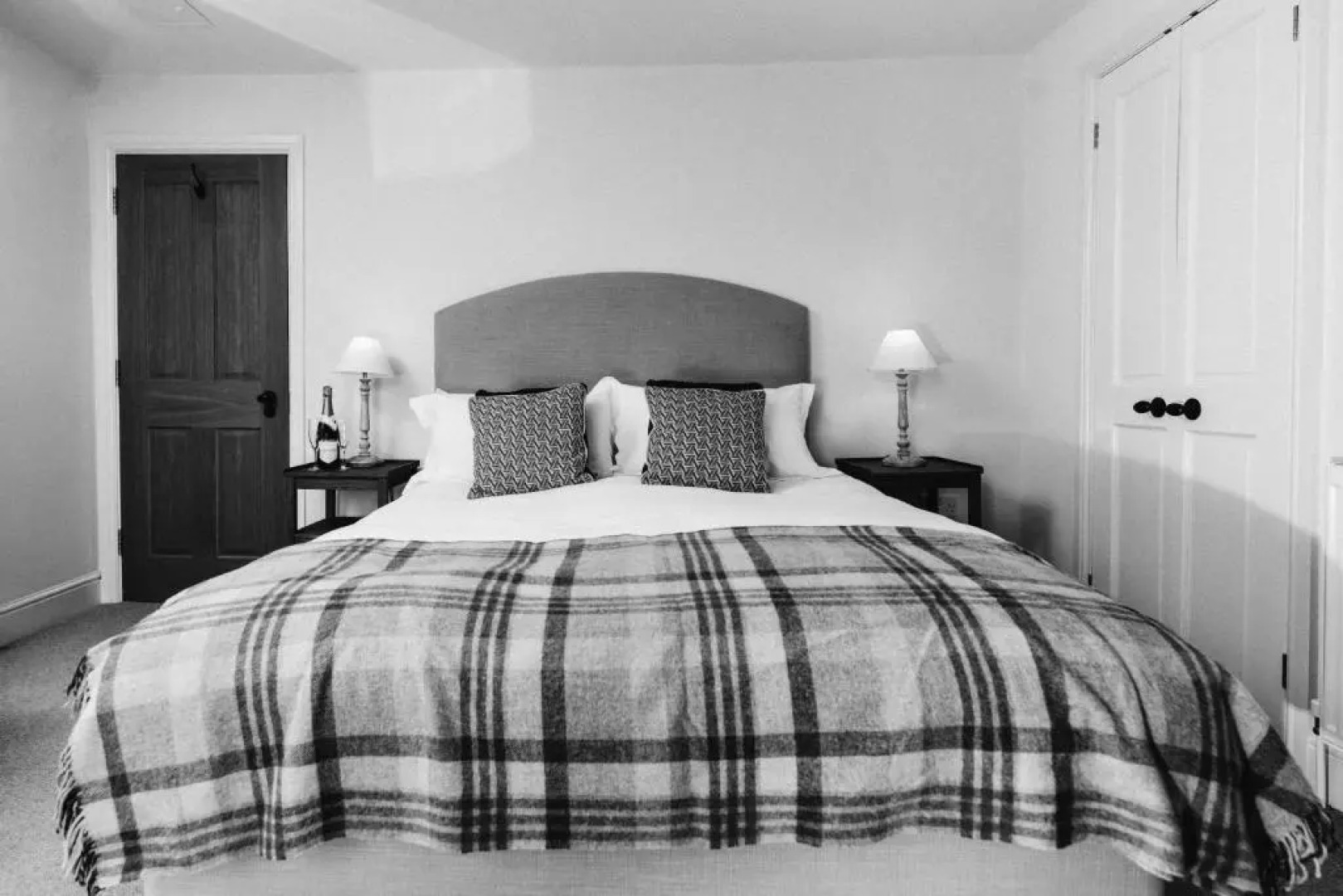 Cat and Custard Pot Inn