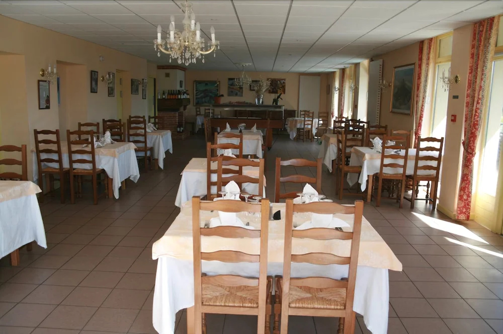 Lhostellerie Des Lacs