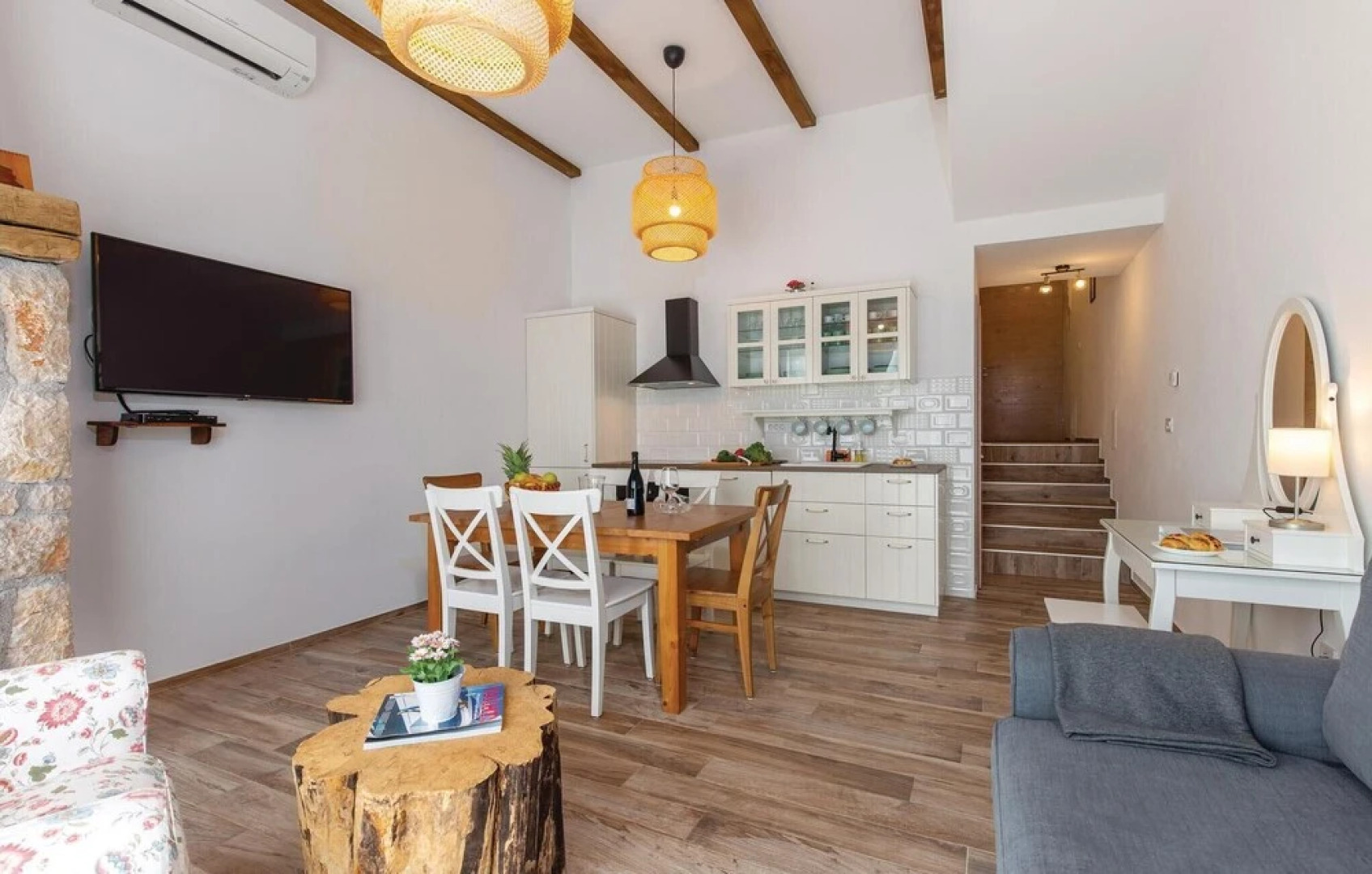 Stunning Home in Gospic With Sauna, Wifi and 6 Bedrooms