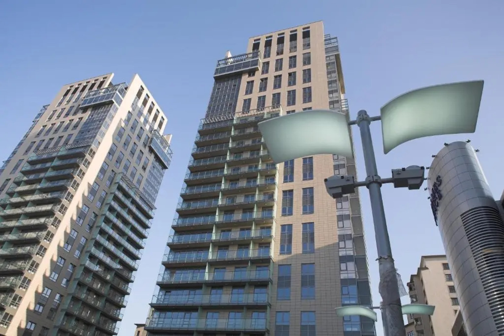 Platinum Towers Country 2 Country