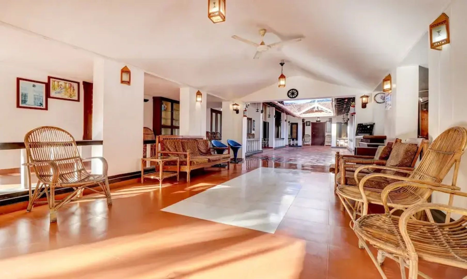 Shirleys Beach Hotel