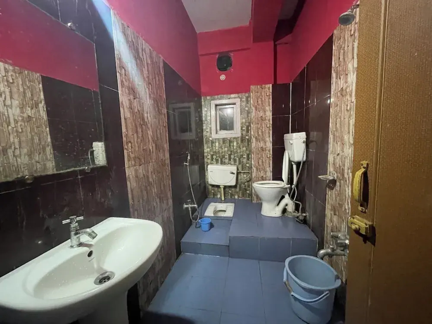 Hotel Nondikeshore